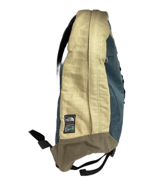 THE NORTH FACE（ザ ノース フェイス）THE NORTH FACE (ザ ノース フェイス) Livity (リビティ) GASSOMER/リュック カーキ 未使用品の古着・服飾アイテム