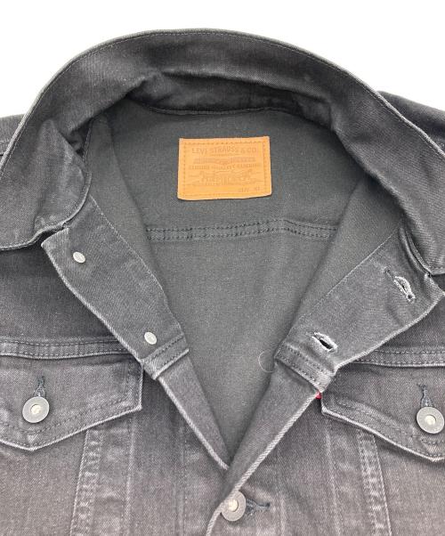 LEVI'S（リーバイス）LEVI'S (リーバイス) トラッカージャケット ブラック サイズ:XLの古着・服飾アイテム