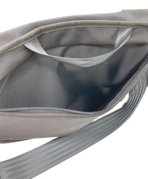 Manhattan Portage BLACK LABEL（マンハッタンポーテージ ブラックレーベル）Manhattan Portage BLACK LABEL (マンハッタンポーテージ ブラックレーベル) THE MET MESSENGER BAG ブラック サイズ:-の古着・服飾アイテム