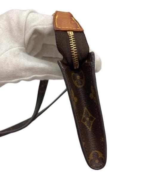 LOUIS VUITTON（ルイ ヴィトン）LOUIS VUITTON (ルイ ヴィトン) ショルダーポーチ ブラウンの古着・服飾アイテム