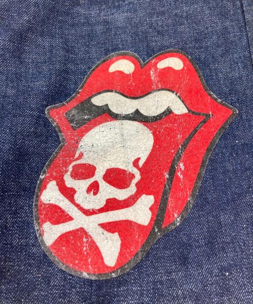 THEATER8（シアターエイト）THEATER8 (シアターエイト) Mastermind JAPAN (マスターマインド ジャパン) THE ROLLING STONES (ザ ローリングストーンズ) リップ＆タンプリントコラボデニムパンツ インディゴ サイズ:Lの古着・服飾アイテム