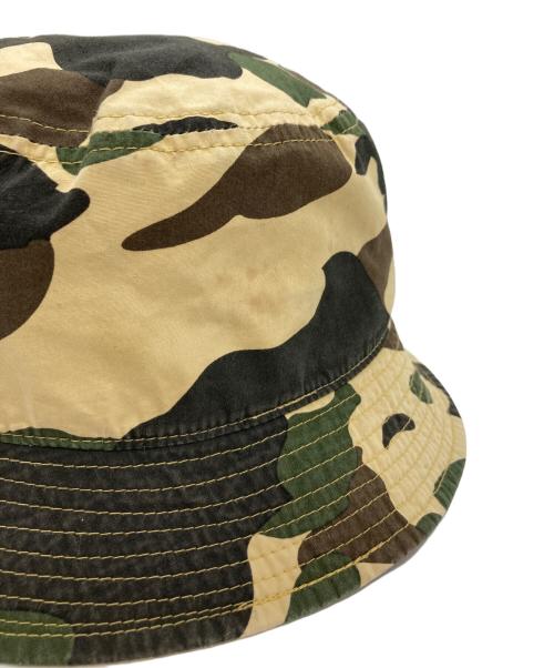 A BATHING APE（アベイシングエイプ）A BATHING APE (アベイシングエイプ) エイプカモ柄バケットハット グリーン×ベージュ サイズ:Lの古着・服飾アイテム
