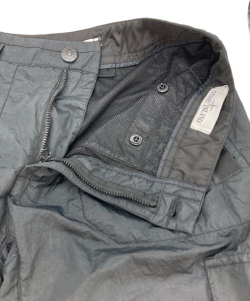 STONE ISLAND（ストーンアイランド）STONE ISLAND (ストーンアイランド) シアサッカーナイロンメタルショーツ ブラック サイズ:W28の古着・服飾アイテム