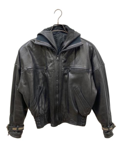GIANNI VERSACE（ジャンニ・ヴェルサーチ）GIANNI VERSACE (ジャンニ・ヴェルサーチ) フーデッドレザージャケット ブラック サイズ:SIZE 48の古着・服飾アイテム