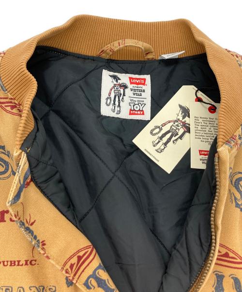 LEVI'S（リーバイス）LEVI'S (リーバイス) TOY STORY (トイストーリー) Toy Story AOP Vest/ダック地ベスト ブラウン サイズ:Ⅼの古着・服飾アイテム