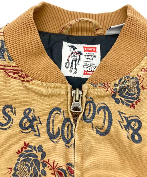 LEVI'S（リーバイス）LEVI'S (リーバイス) TOY STORY (トイストーリー) Toy Story AOP Vest/ダック地ベスト ブラウン サイズ:Ⅼの古着・服飾アイテム
