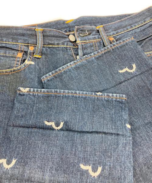 EVISU（エヴィス）EVISU (エヴィス) 総刺繍デニムパンツ インディゴ サイズ:W32×L35の古着・服飾アイテム