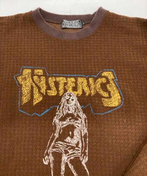 Hysteric Glamour（ヒステリックグラマー）Hysteric Glamour (ヒステリックグラマー) BAD ASS MAMA刺繍スウェット ブラウン サイズ:Ⅼの古着・服飾アイテム