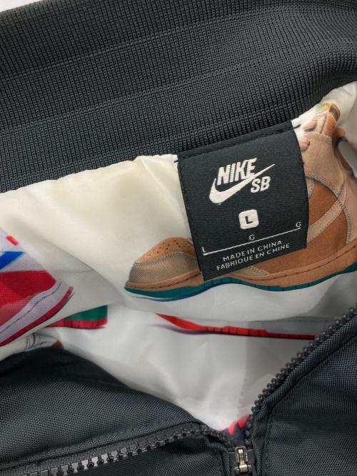 NIKE SB（ナイキエスビー）NIKE SB (ナイキエスビー) 中綿ジャケット グレー サイズ:Ｌの古着・服飾アイテム