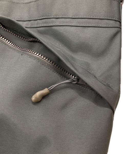 NIKE SB（ナイキエスビー）NIKE SB (ナイキエスビー) 中綿ジャケット グレー サイズ:Ｌの古着・服飾アイテム