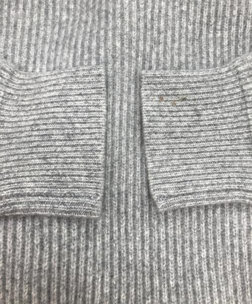 DRAWER（ドゥロワー）Drawer (ドゥロワー) 9Gウールカシミヤアゼ編みニット グレー サイズ:‐の古着・服飾アイテム