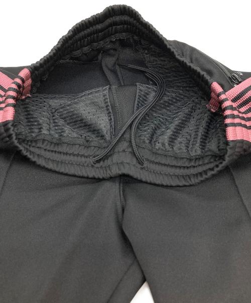 Needles（ニードルズ）Needles (ニードルズ) Narrow Track Pant Poly Smooth/トラックパンツ ブラック×ピンク サイズ:XSの古着・服飾アイテム