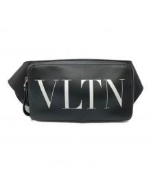 VALENTINO（ヴァレンティノ）の古着「ロゴプリントショルダーバッグ」｜ブラック
