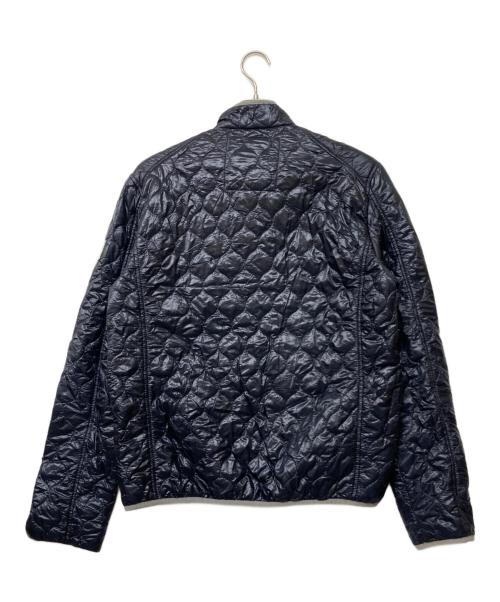 ARMANI EXCHANGE（アルマーニ エクスチェンジ）ARMANI EXCHANGE (アルマーニ エクスチェンジ) キルティングジャケット ネイビー サイズ:Mの古着・服飾アイテム