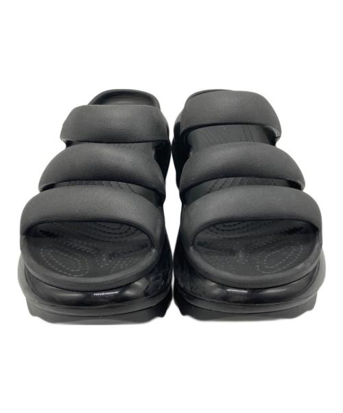 crocs（クロックス）crocs (クロックス) メガクラッシュトリプルストラップサンダル ブラック サイズ:23の古着・服飾アイテム