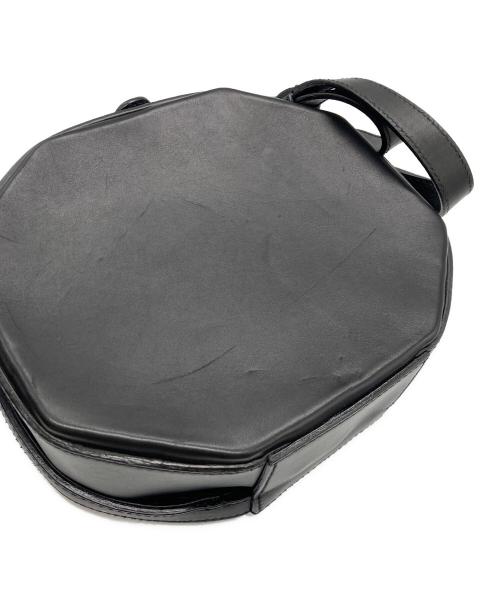 JIL SANDER（ジルサンダー）JIL SANDER (ジルサンダー) ロゴヘキサゴンレザーショルダーバッグ ブラックの古着・服飾アイテム