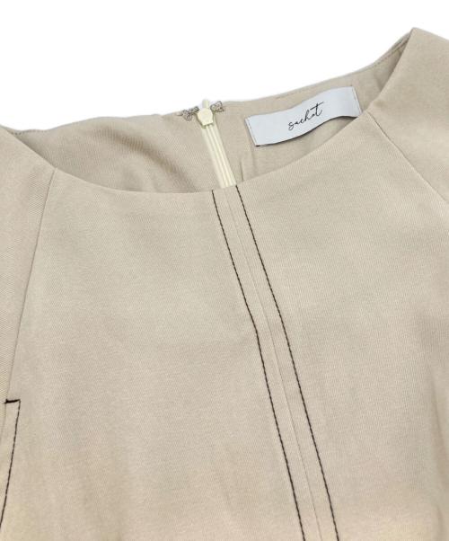 sachat（サーシャ）sachat (サーシャ) ランタンスリーブワンピース ベージュの古着・服飾アイテム