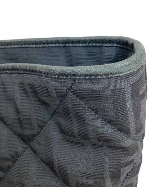 FENDI（フェンディ）FENDI (フェンディ) ズッカ柄キルティングチェーンバッグ ブラックの古着・服飾アイテム