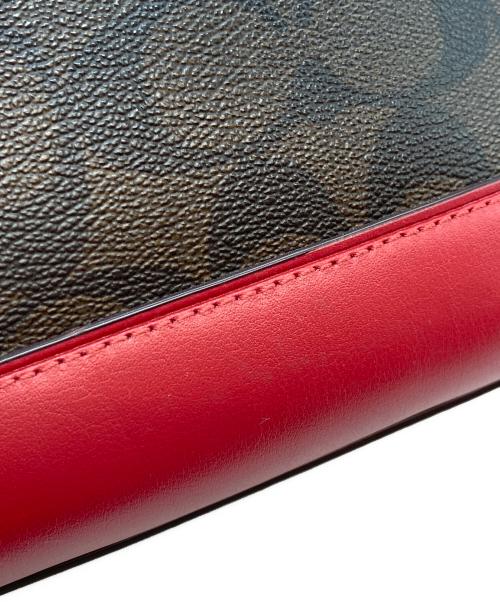 COACH（コーチ）COACH (コーチ) シグネチャーショルダーバッグ レッド×ブラウンの古着・服飾アイテム
