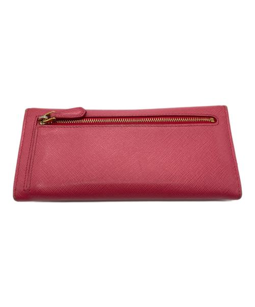 PRADA（プラダ）PRADA (プラダ) ロゴプレートフラップロングウォレット ピンクの古着・服飾アイテム