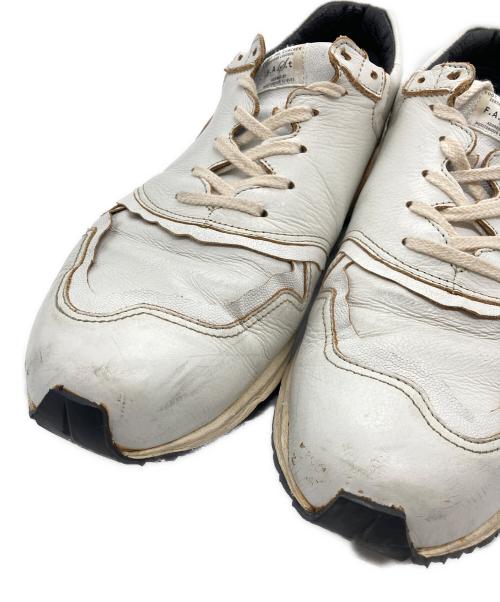 foot the coacher（フットザコーチャー）foot the coacher (フットザコーチャー) ローカットスニーカー ホワイト サイズ:-の古着・服飾アイテム