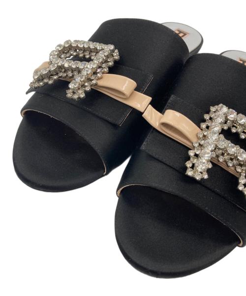 ROCHAS（ロシャス）ROCHAS (ロシャス) リボンビジューフラットサンダル ブラック サイズ:38の古着・服飾アイテム