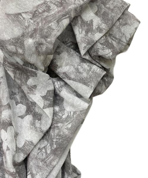 COCODEAL（ココディール）COCODEAL (ココディール) 線画フラワーフリルプリーツワンピース グレー サイズ:2の古着・服飾アイテム