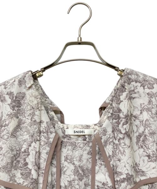 Snidel（スナイデル）Snidel (スナイデル) ラッフルカラーパイピングワンピース ピンクの古着・服飾アイテム