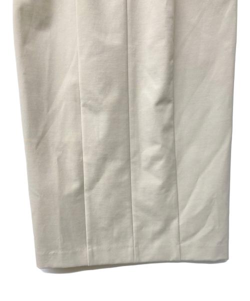 anuans（アニュアンス）anuans (アニュアンス) スクエアネックコクーンワンピース ベージュ サイズ:Free 未使用品の古着・服飾アイテム