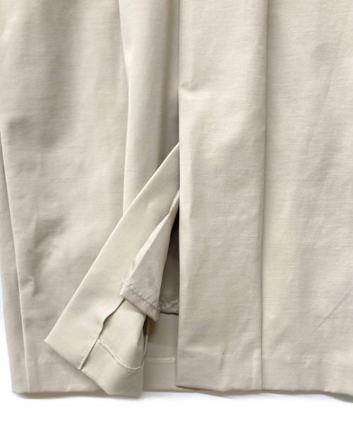 anuans（アニュアンス）anuans (アニュアンス) スクエアネックコクーンワンピース ベージュ サイズ:Free 未使用品の古着・服飾アイテム