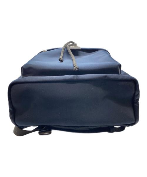 A.P.C.（アーペーセー）A.P.C. (アーペーセー) フラップ付きリュック ネイビーの古着・服飾アイテム