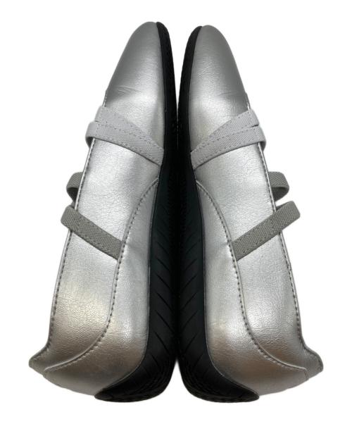 PUMA（プーマ）PUMA (プーマ) SPEEDCAT BALLET シルバー サイズ:22.5の古着・服飾アイテム