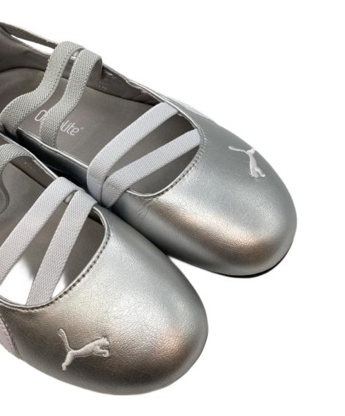 PUMA（プーマ）PUMA (プーマ) SPEEDCAT BALLET シルバー サイズ:22.5の古着・服飾アイテム