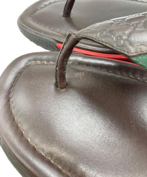 GUCCI（グッチ）GUCCI (グッチ) グッチシマシェリーウェブラインフラットレザーサンダル ブラウン サイズ:10の古着・服飾アイテム