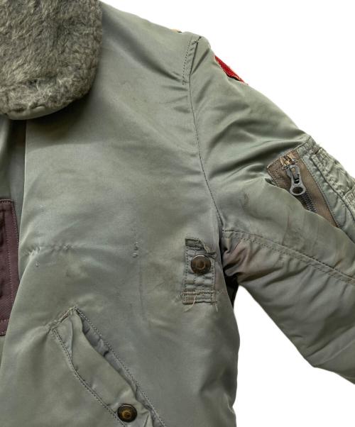 VINTAGE MILITARY（ヴィンテージ ミリタリー）VINTAGE MILITARY (ヴィンテージ ミリタリー) 50s B-15D フライトジャケット カーキ サイズ:38の古着・服飾アイテム