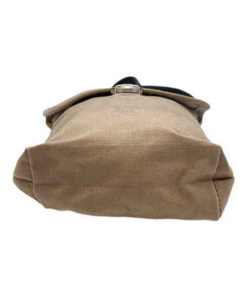 一澤信三郎帆布（イチザワシンザブロウハンプ）一澤信三郎帆布 (イチザワシンザブロウハンプ) ショルダーバッグ ブラウンの古着・服飾アイテム