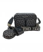 MICHAEL KORSマイケル・コース）の古着「JET SET ITEM ロゴジャカード クロスボディ ウィズ テックアタッチ」｜ブラック