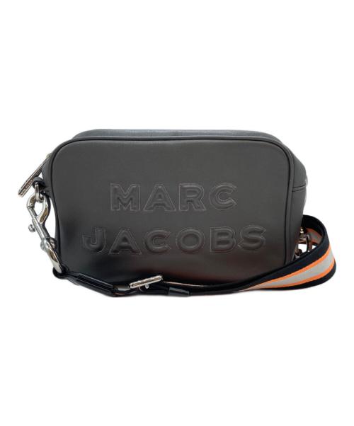 MARC JACOBS（マークジェイコブス）MARC JACOBS (マークジェイコブス) エンボスレザーショルダーバッグ グレーの古着・服飾アイテム