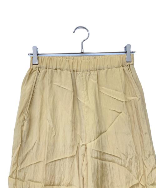 08sircus（ゼロエイトサーカス）08sircus (ゼロエイトサーカス) ヴィスコースワッシャースリットイージーパンツ イエローの古着・服飾アイテム