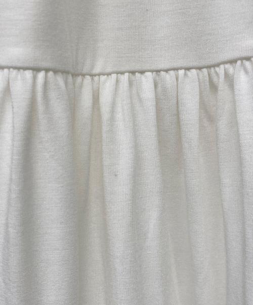 anuans（アニュアンス）anuans (アニュアンス) 25SS ギャザーティアードワンピース ホワイト サイズ:Fの古着・服飾アイテム