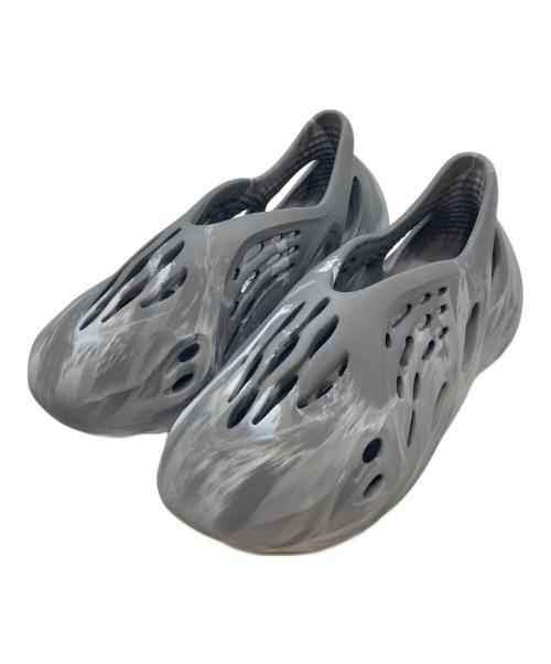 adidas（アディダス）adidas (アディダス) YEEZY FOAM RUNNER グレー サイズ:27.5の古着・服飾アイテム