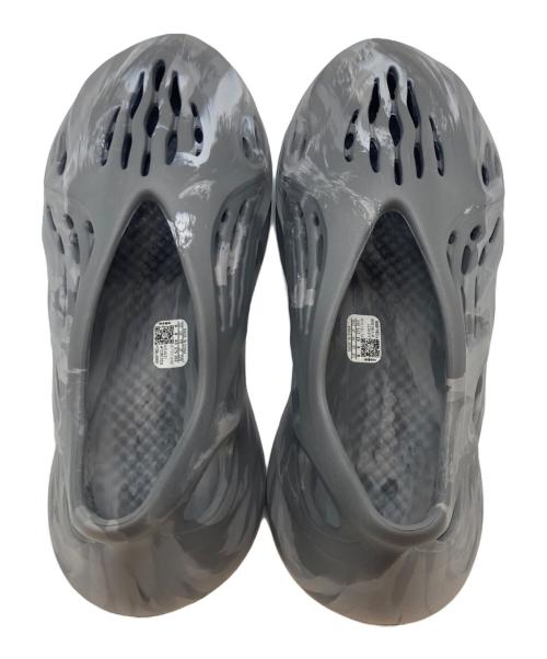 adidas（アディダス）adidas (アディダス) YEEZY FOAM RUNNER グレー サイズ:27.5の古着・服飾アイテム