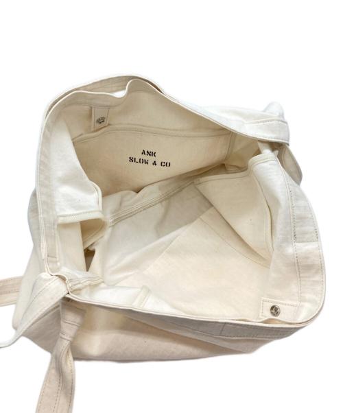 SLOW&CO（スロウアンドコー）slow&co (スロウアンドコー) ANK別注 ANIBAG アイボリーの古着・服飾アイテム