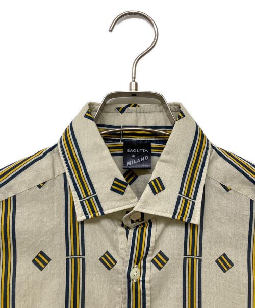 Bagutta（バグッタ）BAGUTTA (バグッタ) レギュラーカラー総柄シャツ ベージュ サイズ:Sの古着・服飾アイテム