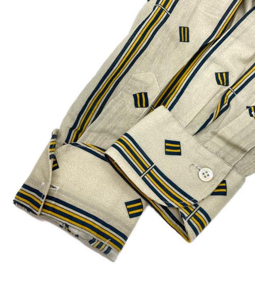 Bagutta（バグッタ）BAGUTTA (バグッタ) レギュラーカラー総柄シャツ ベージュ サイズ:Sの古着・服飾アイテム