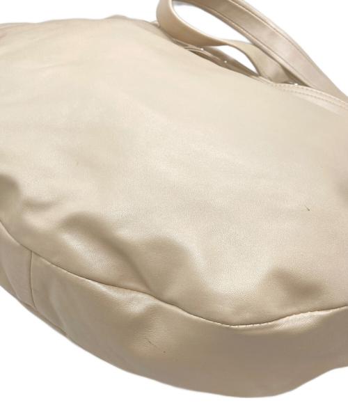 COACH（コーチ）COACH (コーチ) アリレザーコンバーチブルホーボー ベージュの古着・服飾アイテム