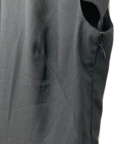 laube blanc（ローブブラン）laube blanc (ローブブラン) Belted Pleats Dress ブラック サイズ:Sの古着・服飾アイテム