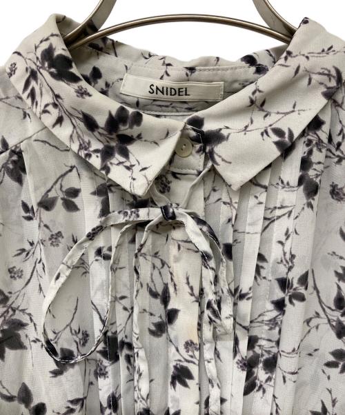 Snidel（スナイデル）Snidel (スナイデル) Sustainableフリルプリーツワンピース ホワイト サイズ:SIZE0の古着・服飾アイテム