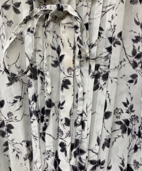Snidel（スナイデル）Snidel (スナイデル) Sustainableフリルプリーツワンピース ホワイト サイズ:SIZE0の古着・服飾アイテム