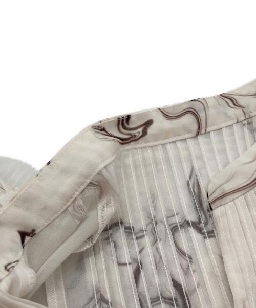 Snidel（スナイデル）Snidel (スナイデル) Sustainaプリントプリーツワンピース ホワイト サイズ:０の古着・服飾アイテム